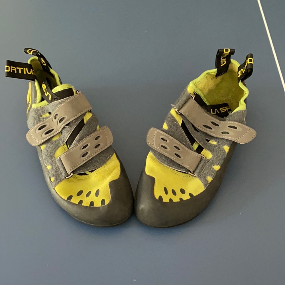 LA SPORTIVA Tarantula climbing shoes